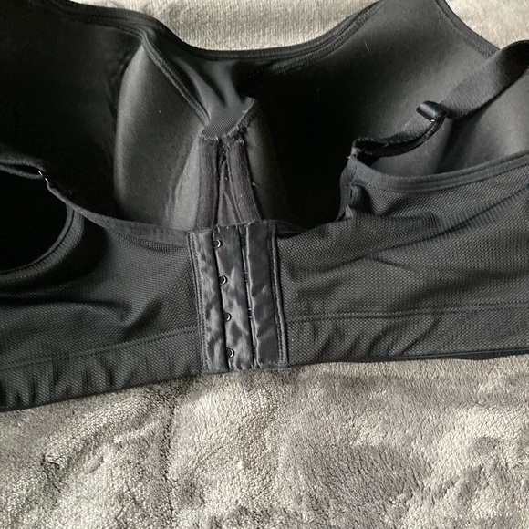 Activezone Essentials Underwire Sports Bra 42DD - Picture 6 of 9